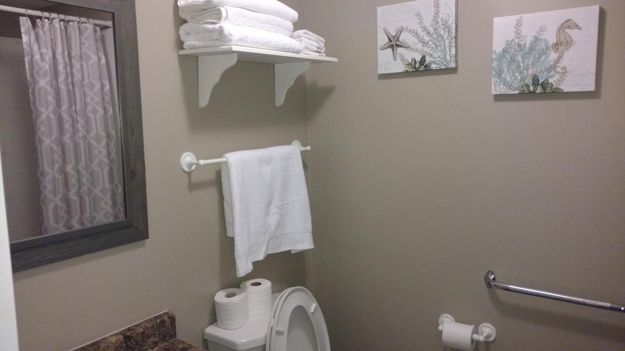 Spud Suites Deer Lake Bagian luar foto